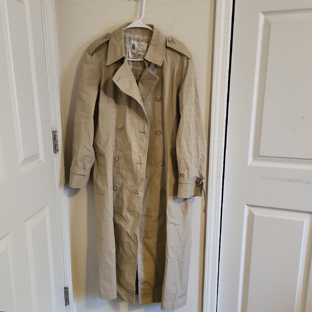 London Fog Main Coats Tan Long Length Trench Coat  Vintage Size 14